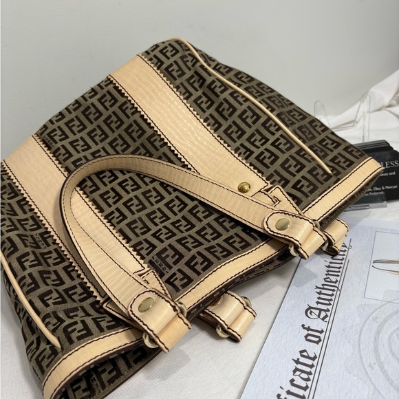 Authentic FENDI Zucchino leather and canvas tote bag with certificate - Picture 13 of 13